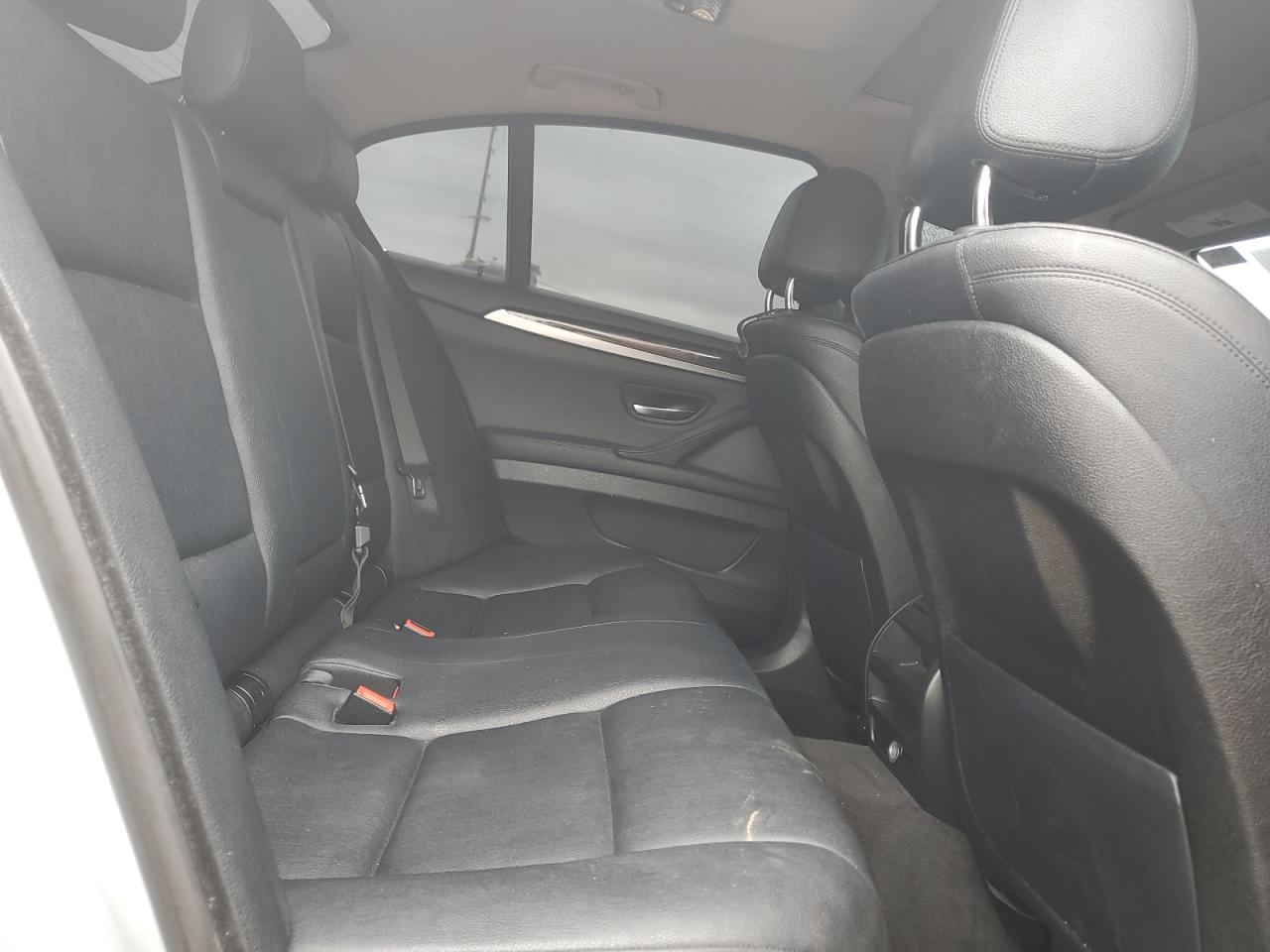 WBA5A7C53FD624408 2015 BMW 528 Xi