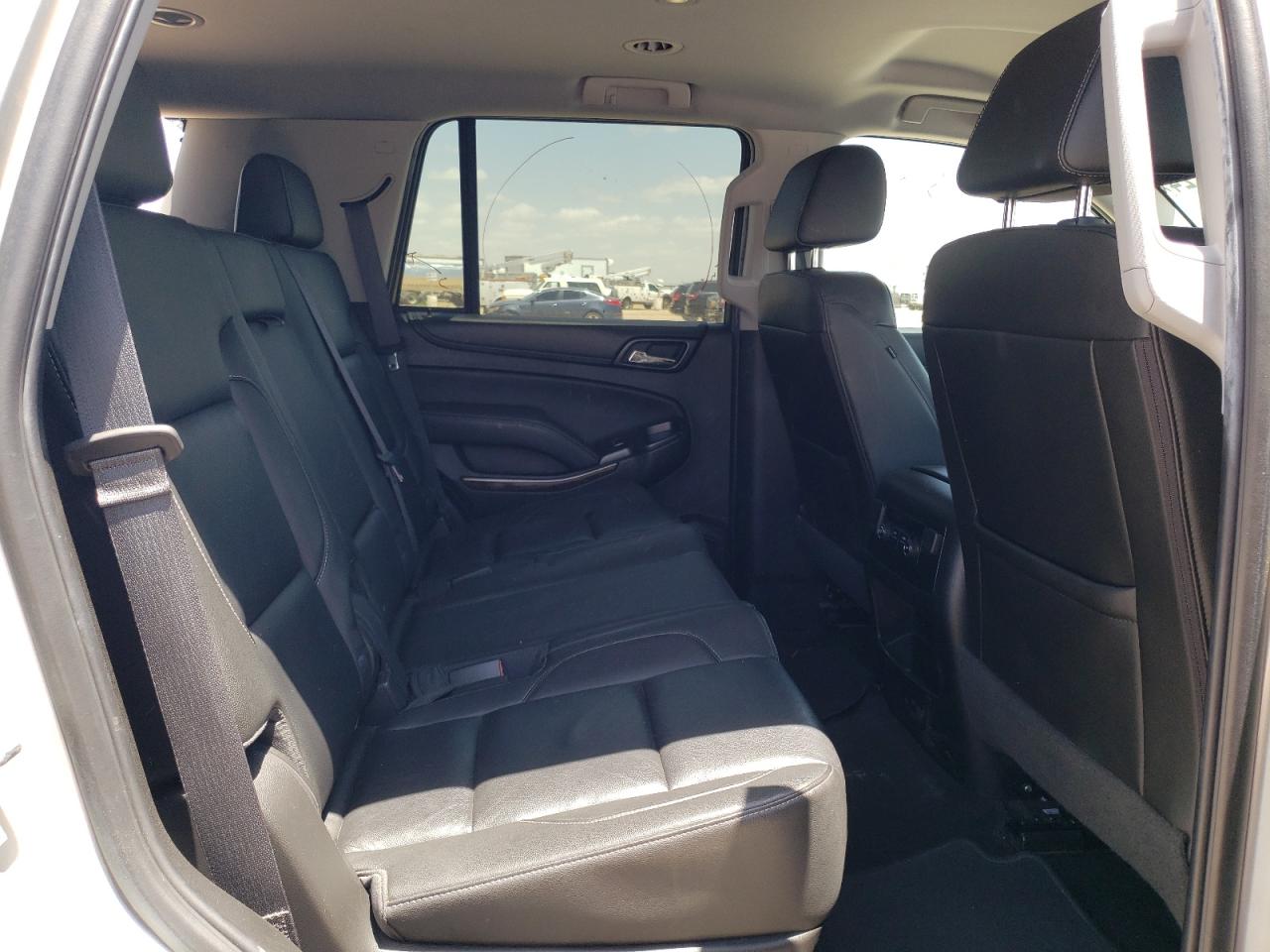 1GNSKBKC5JR164015 2018 Chevrolet Tahoe K1500 Lt