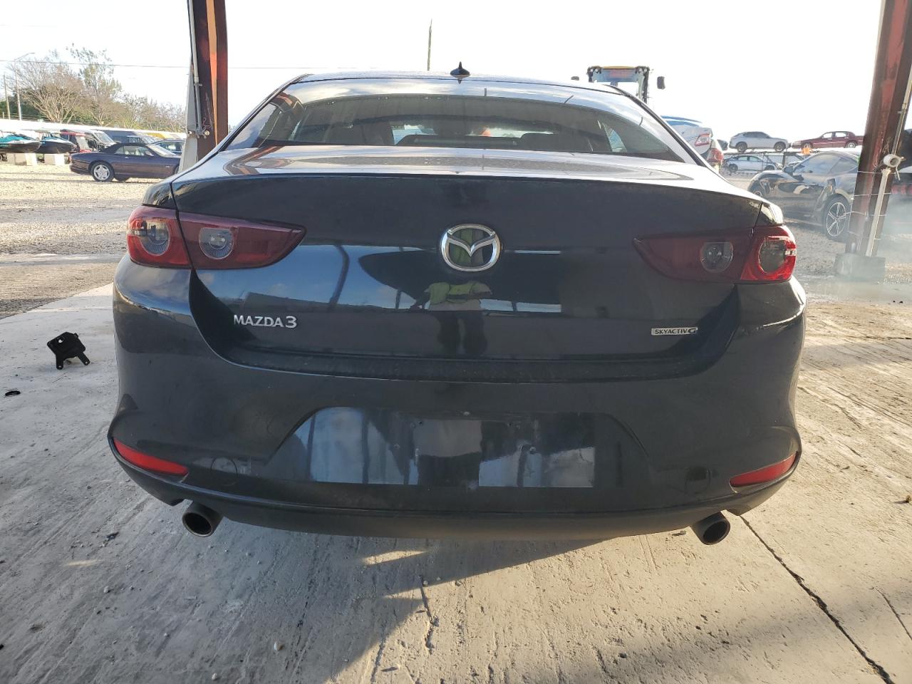 JM1BPACL0K1108700 2019 Mazda 3 Preferred Plus