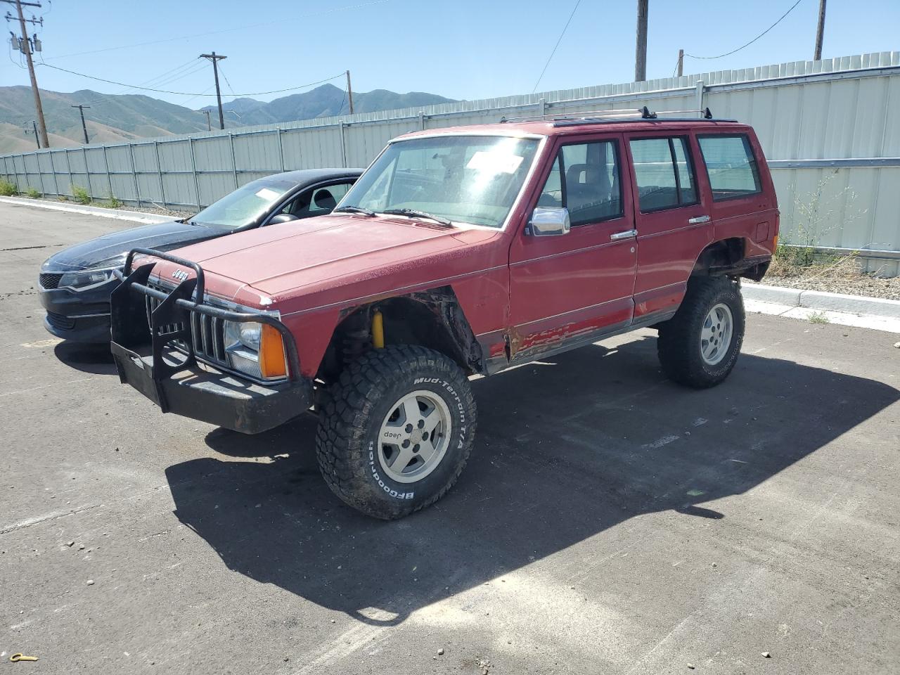 1JCMR7847JT138544 1988 Jeep Cherokee Laredo