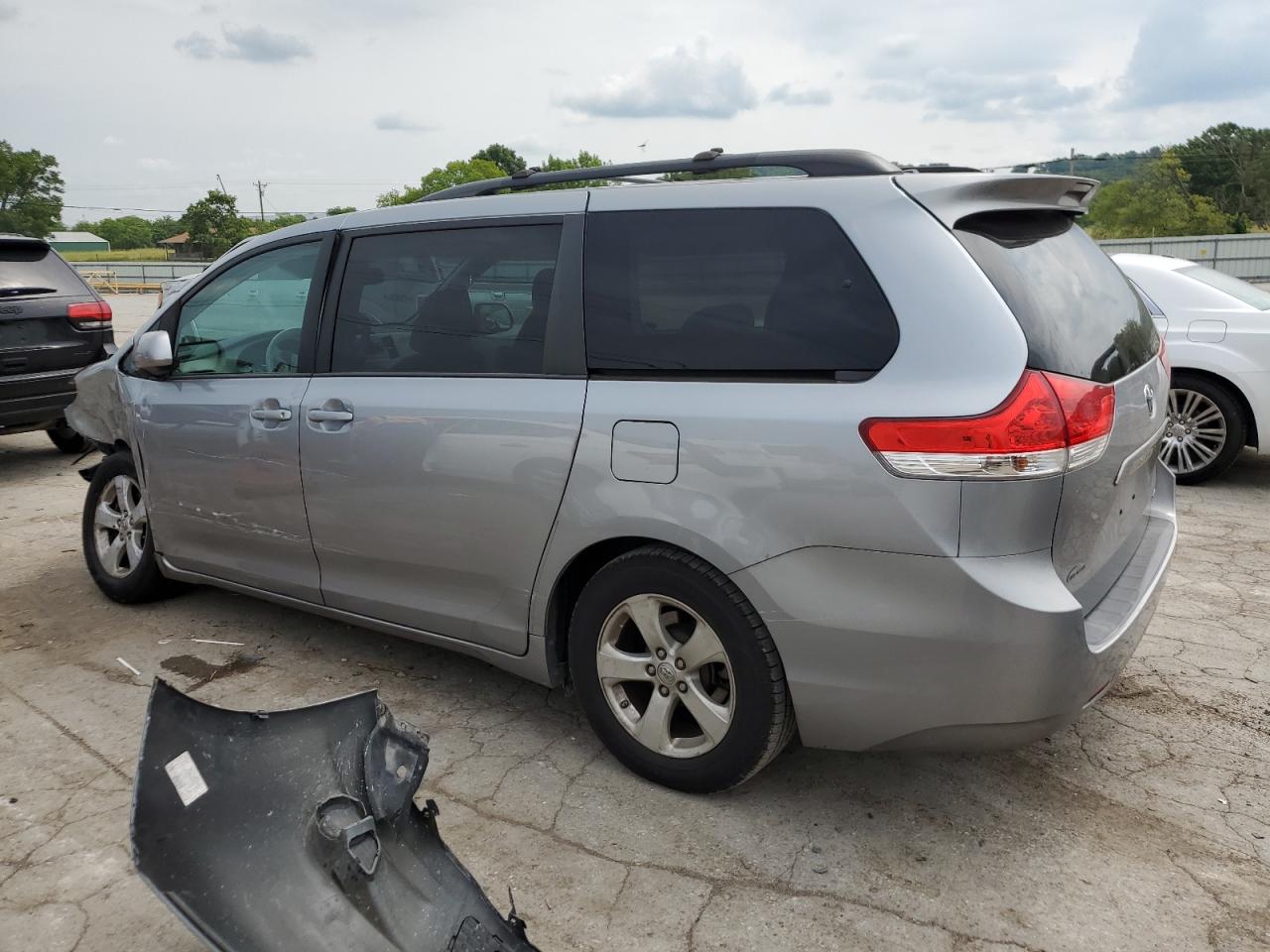 Lot #2650041130 2013 TOYOTA SIENNA LE