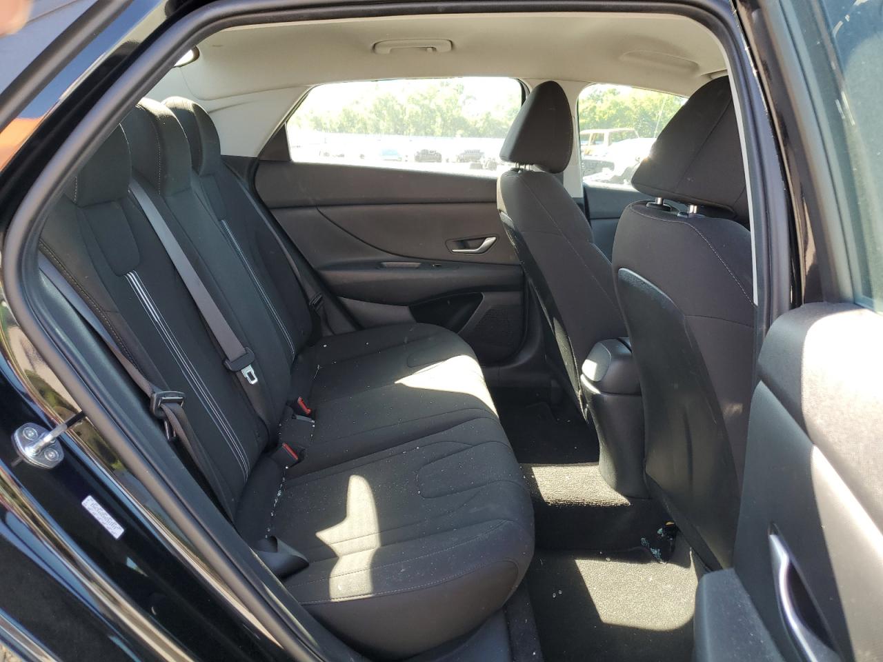 KMHLM4AG2NU321473 2022 Hyundai Elantra Sel