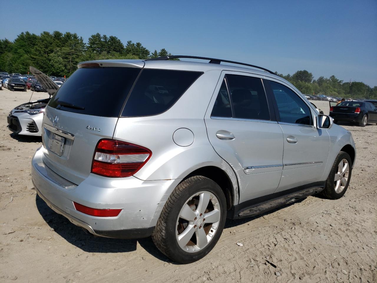 4JGBB8GB9AA570479 2010 Mercedes-Benz Ml 350 4Matic