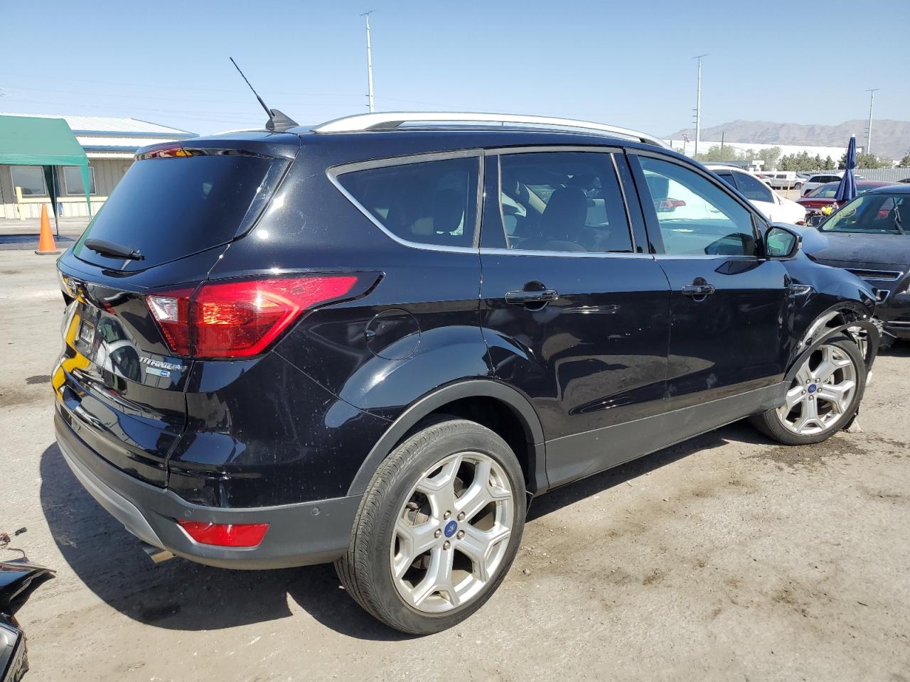 2019 Ford Escape Titanium vin: 1FMCU9J97KUC53990