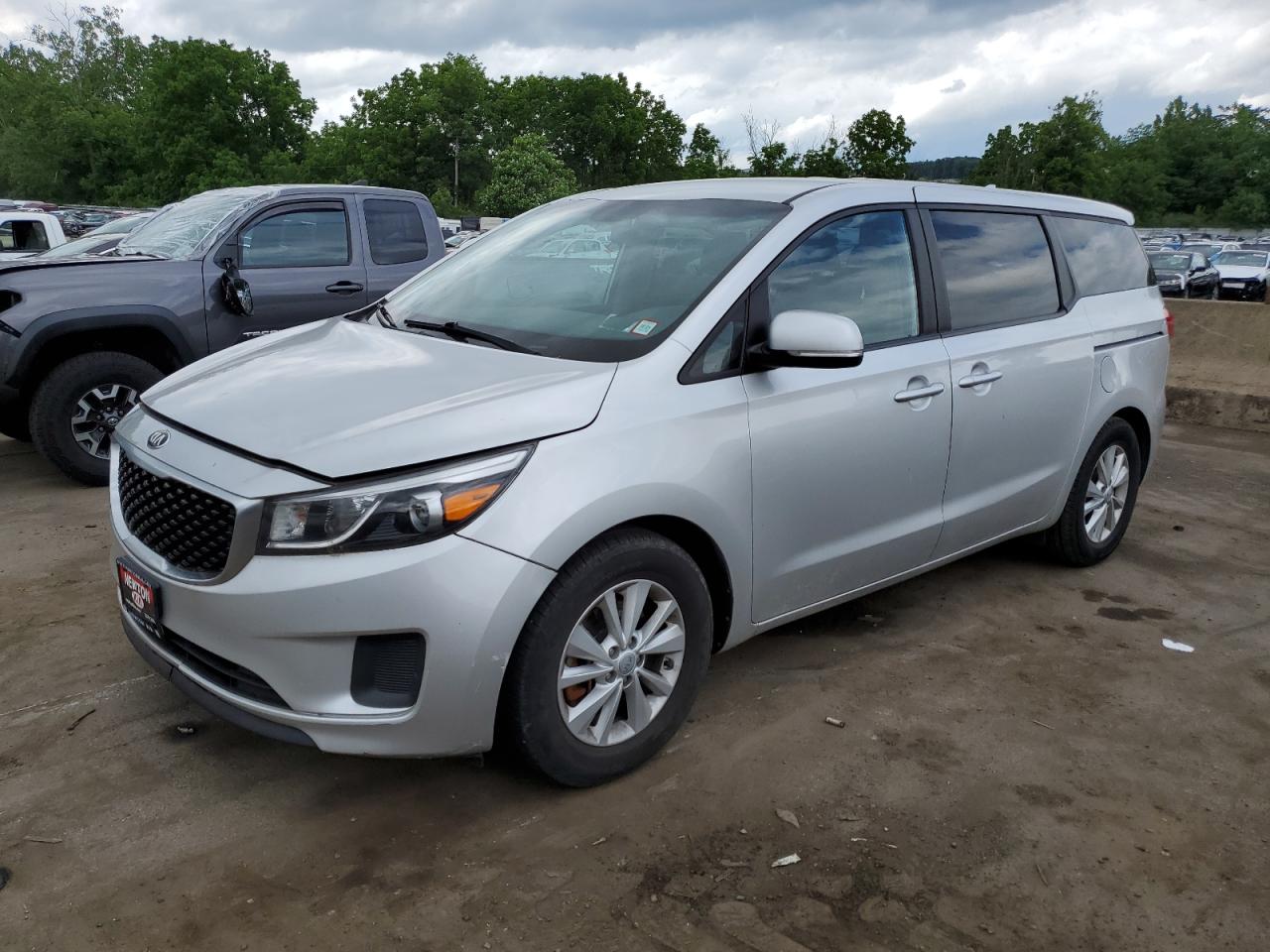 KNDMB5C14H6230436 2017 Kia Sedona Lx