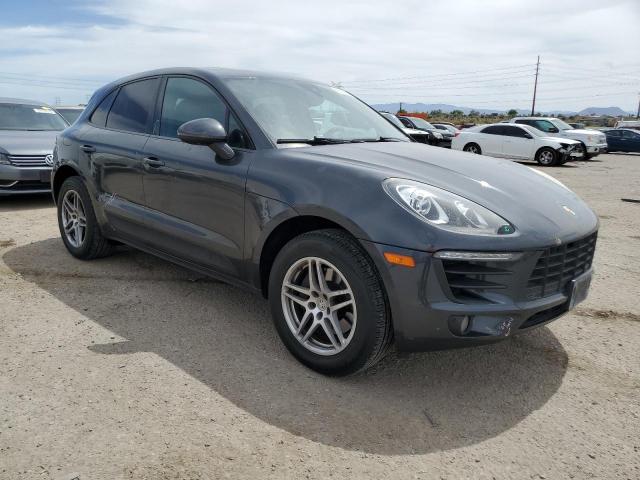 VIN WP1AA2A55HLB81600 2017 Porsche Macan no.4