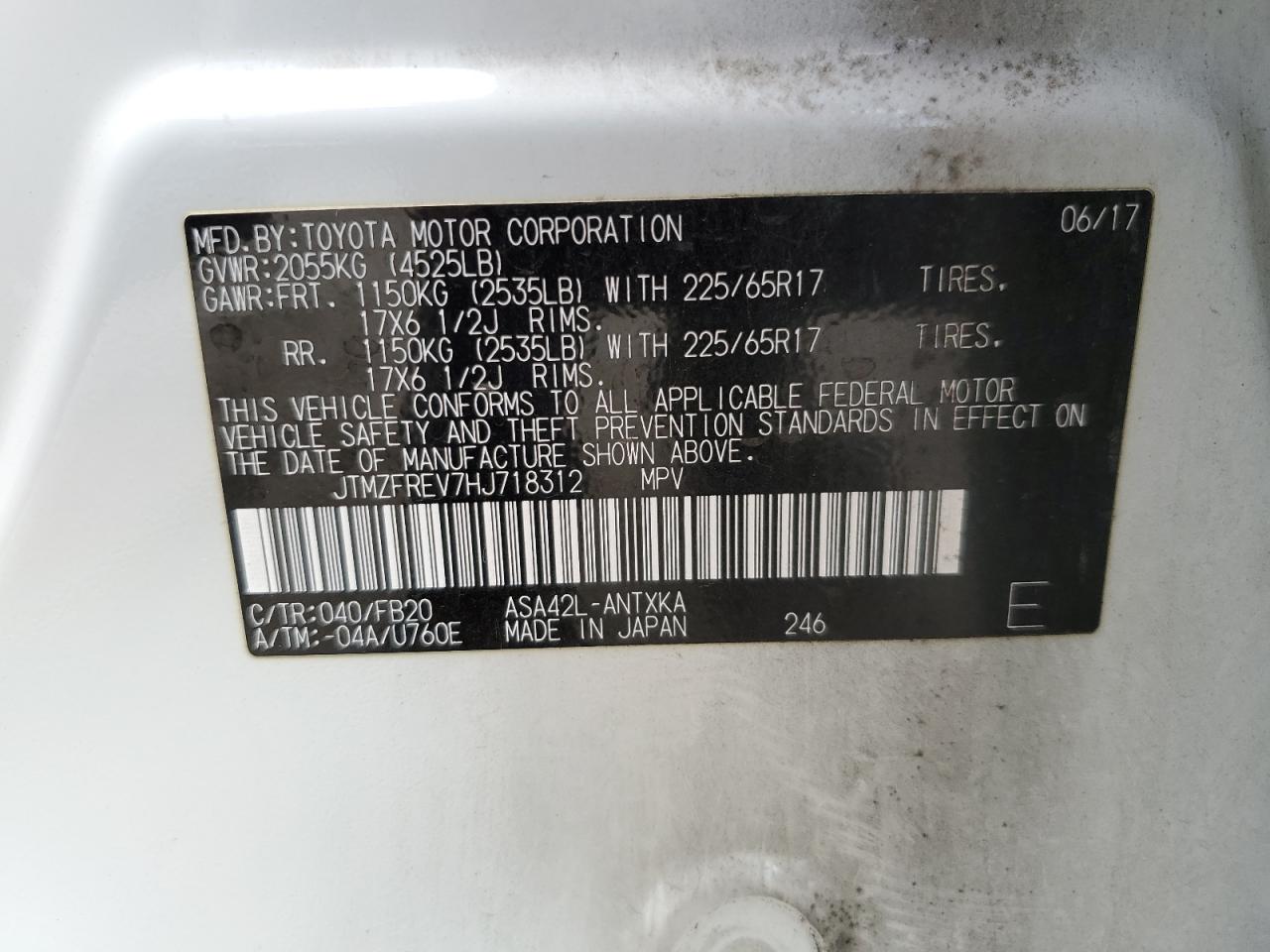 JTMZFREV7HJ718312 2017 Toyota Rav4 Le