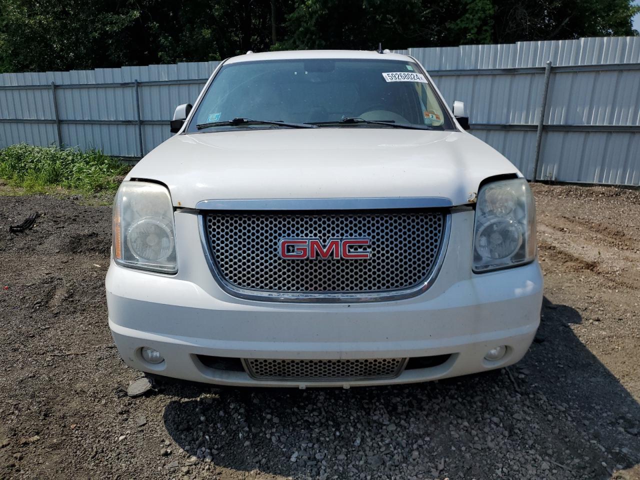 1GKS2EEF1BR199253 2011 GMC Yukon Denali