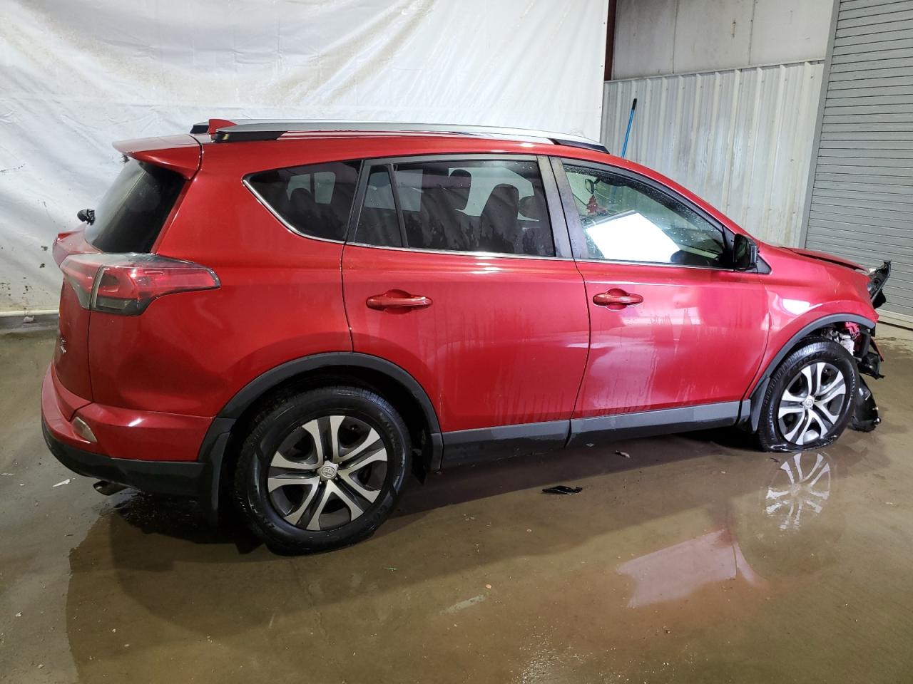 JTMBFREV2HJ146843 2017 Toyota Rav4 Le