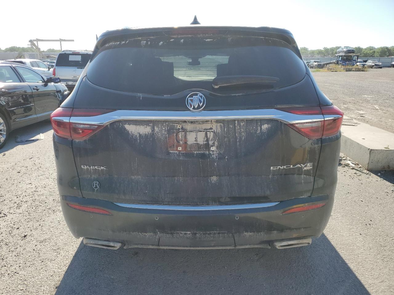 5GAEVCKW6JJ261785 2018 Buick Enclave Avenir