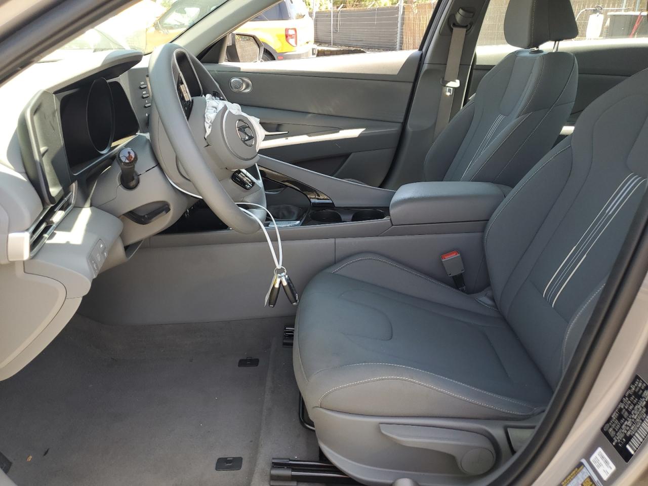 KMHLM4AJ1NU022990 2022 Hyundai Elantra Blue