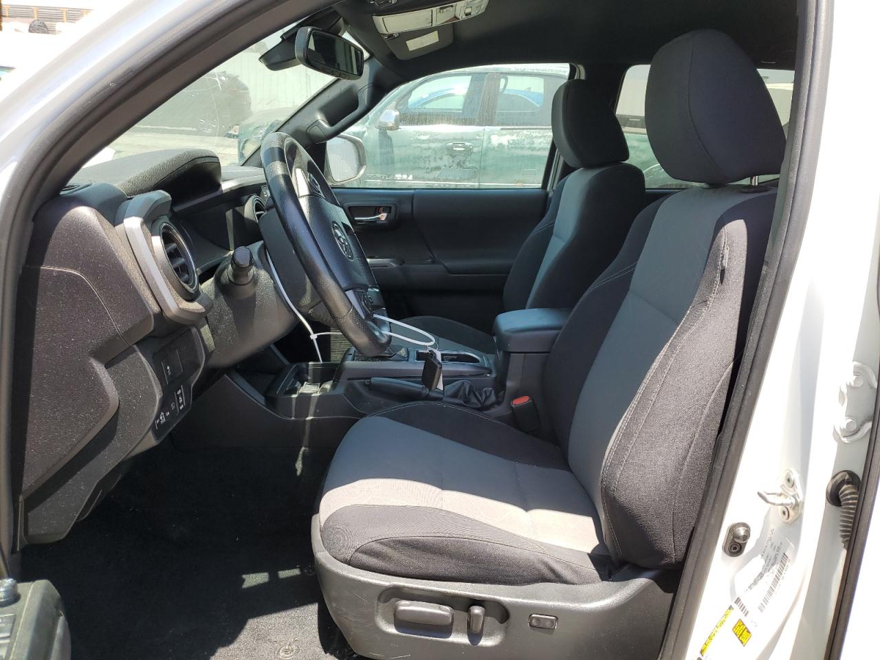 3TMAZ5CN9LM138832 2020 Toyota Tacoma Double Cab