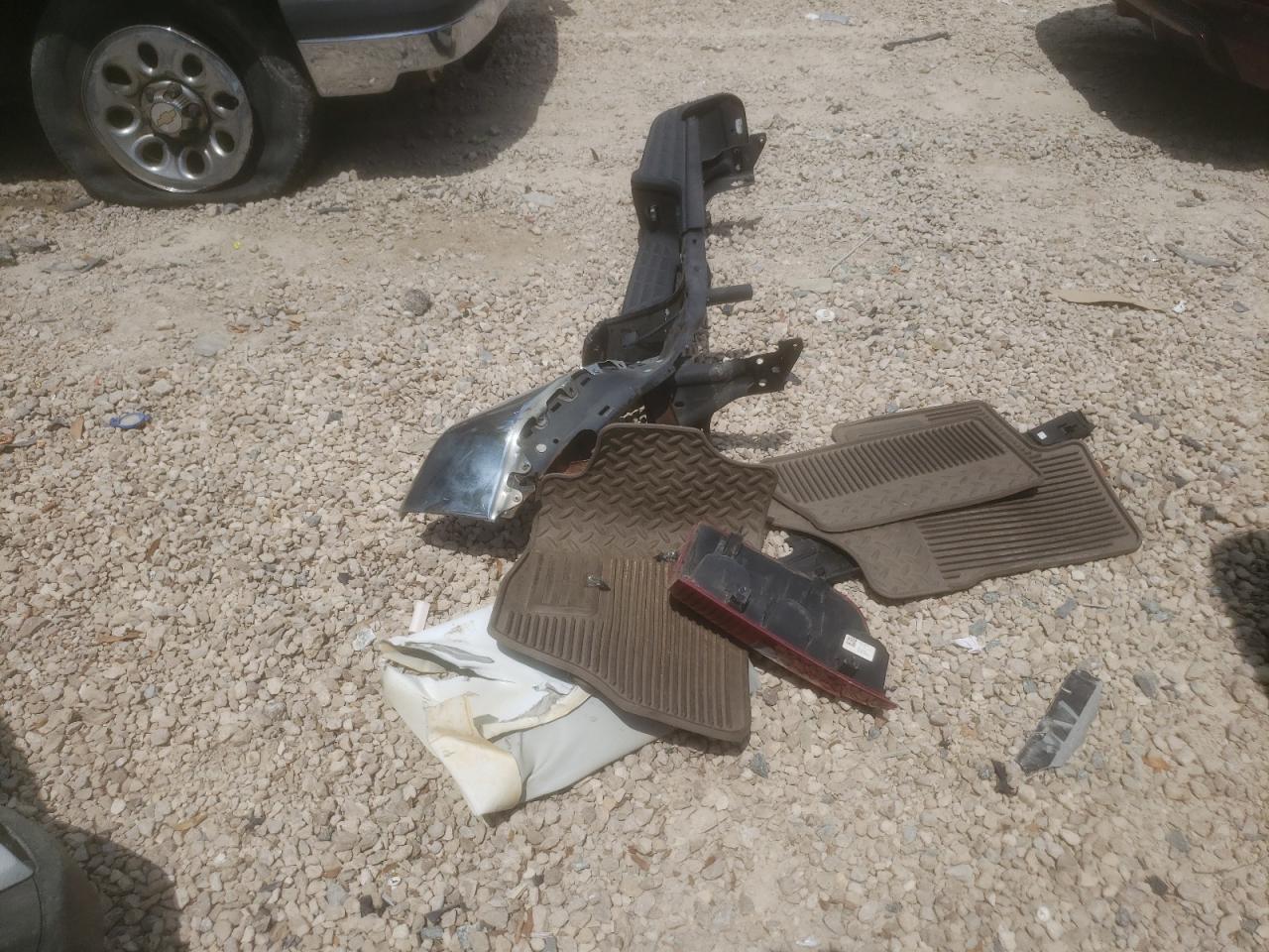 1GCRCSE03CZ186250 2012 Chevrolet Silverado C1500 Lt