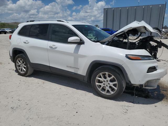 2016 Jeep Cherokee Latitude VIN: 1C4PJLCBXGW135682 Lot: 57847534