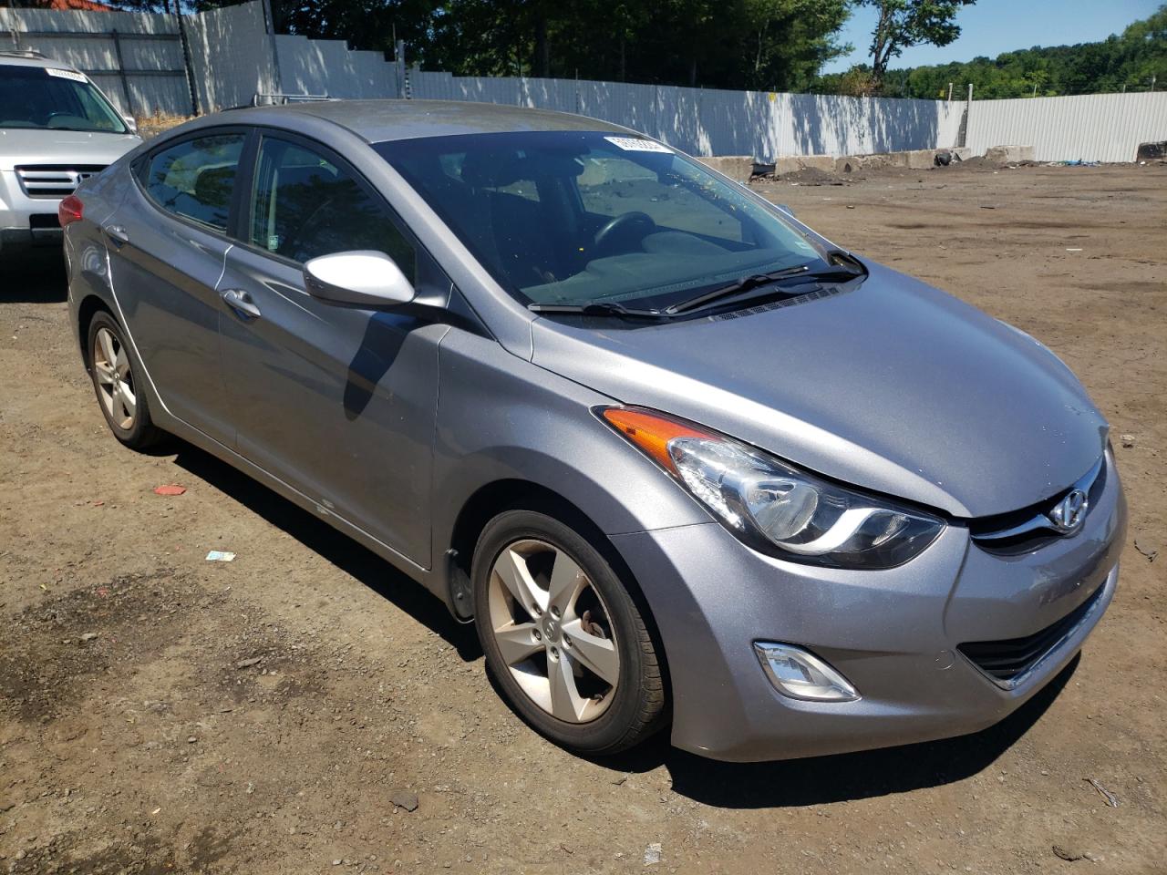 Lot #2861956662 2013 HYUNDAI ELANTRA GL