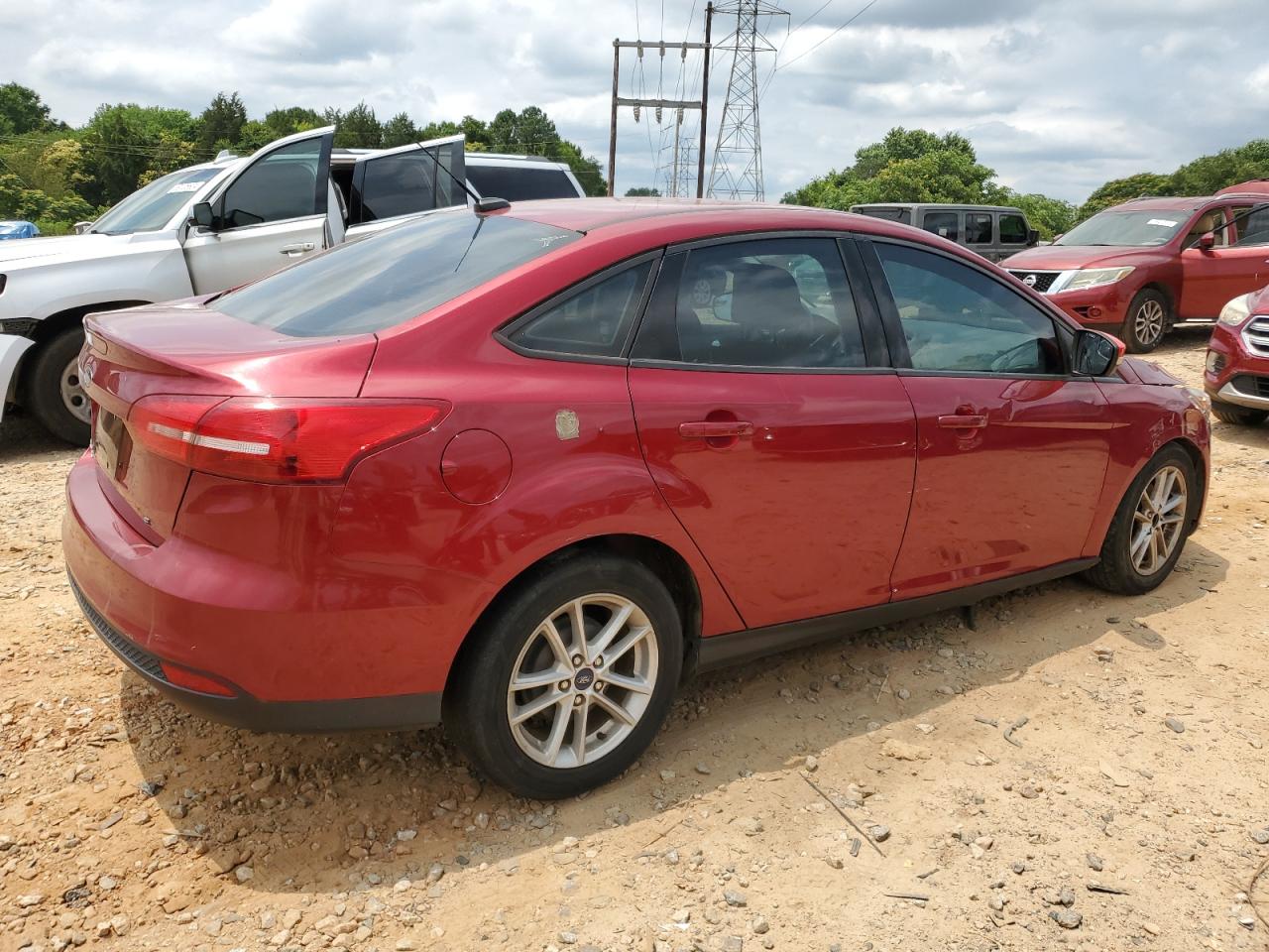 2017 Ford Focus Se vin: 1FADP3F21HL261774