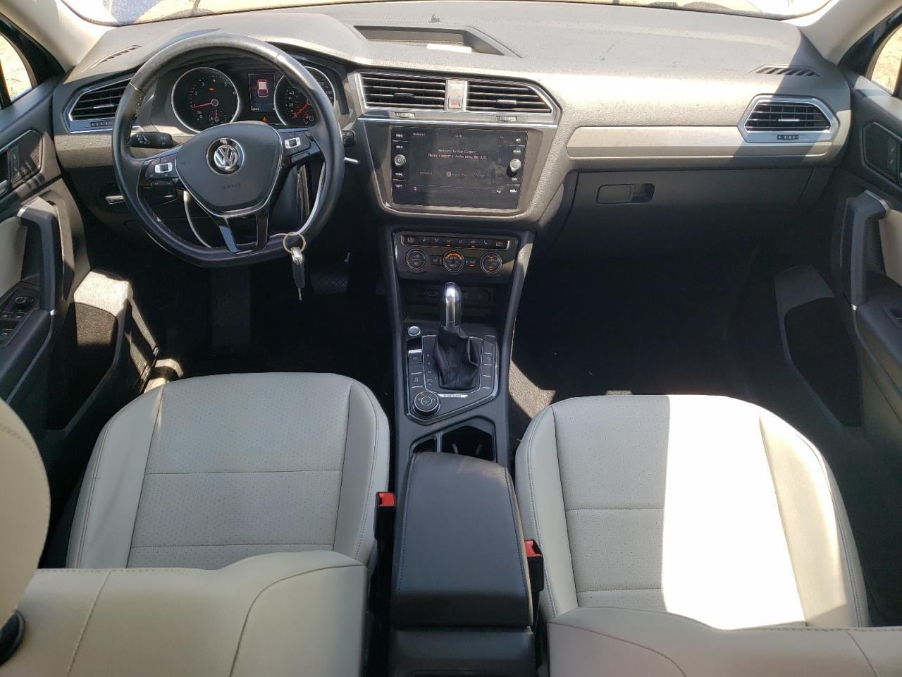 3VV2B7AX9JM081488 2018 Volkswagen Tiguan Se