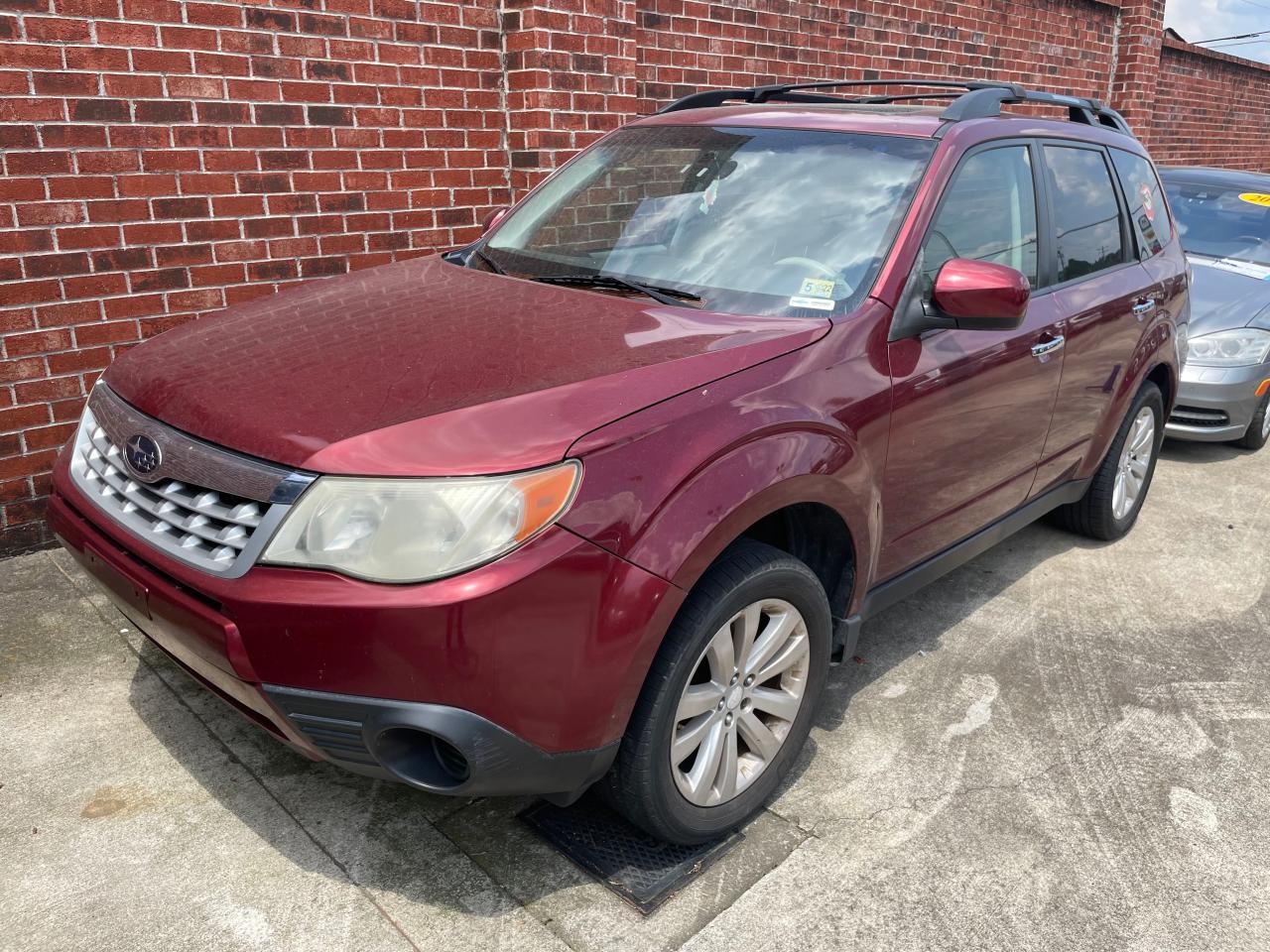 2012 Subaru Forester 2.5X Premium vin: JF2SHADC5CH420436