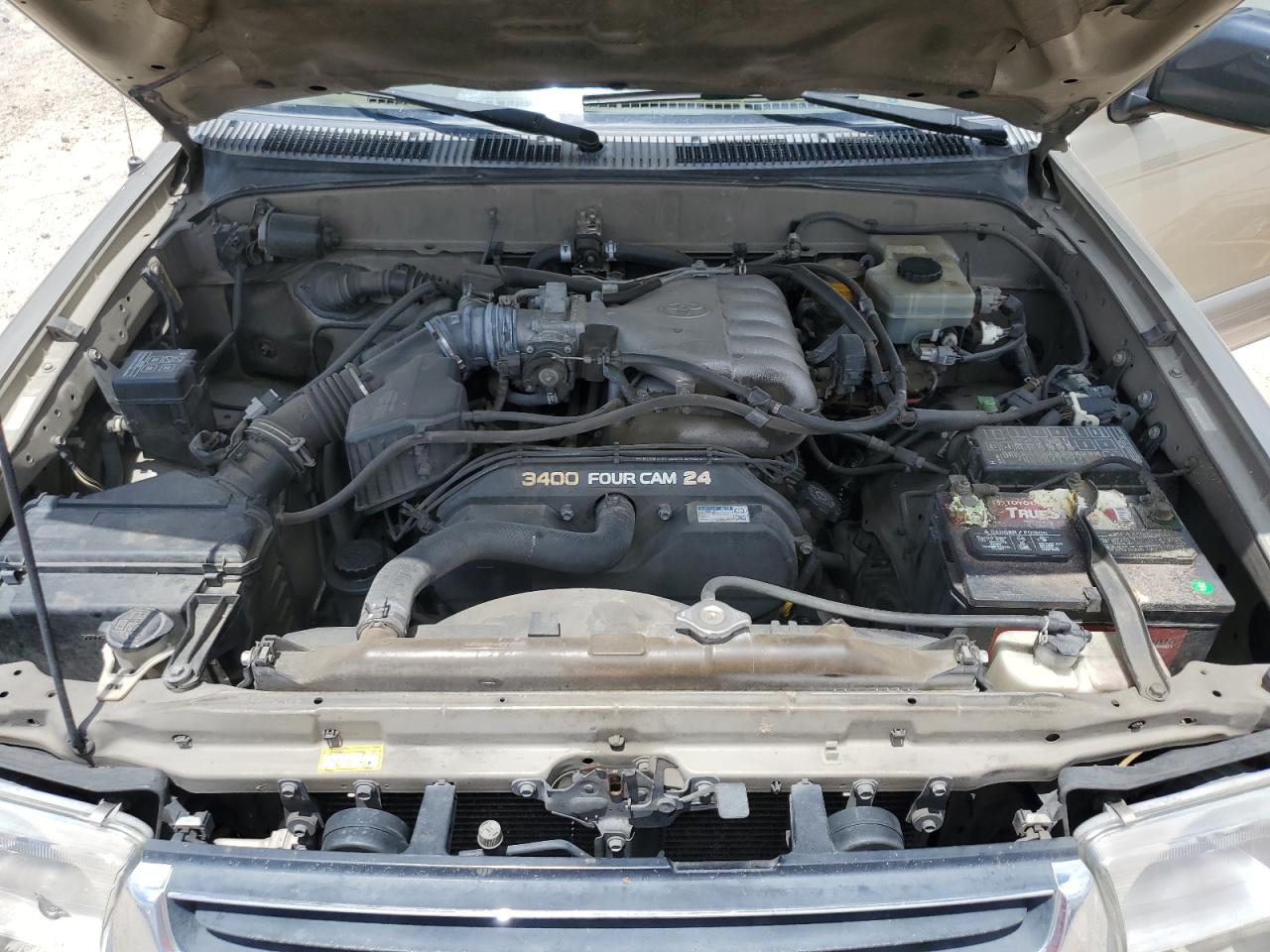 JT3GN87R410212778 2001 Toyota 4Runner Limited