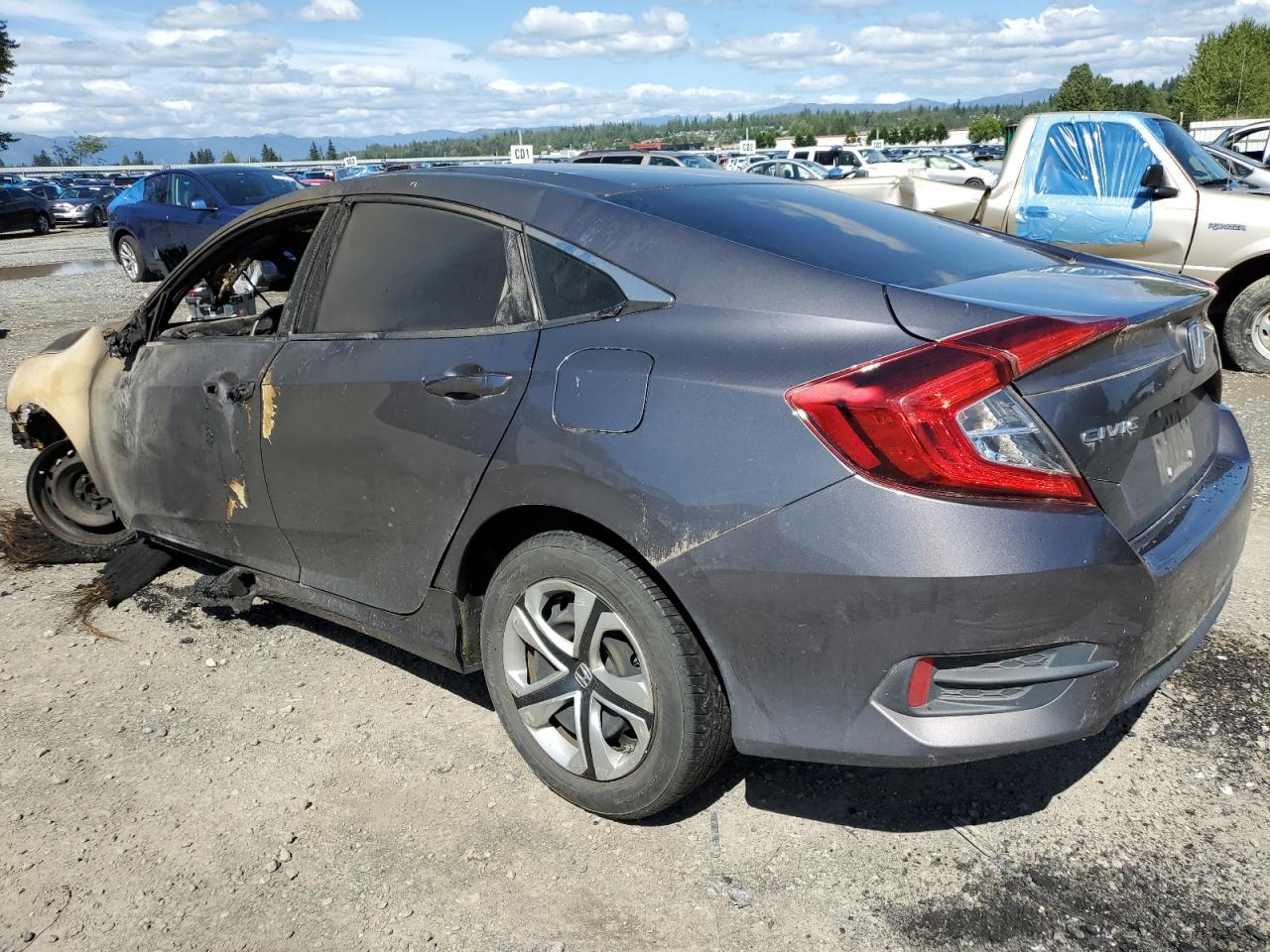 2HGFC2F50HH575403 2017 Honda Civic Lx