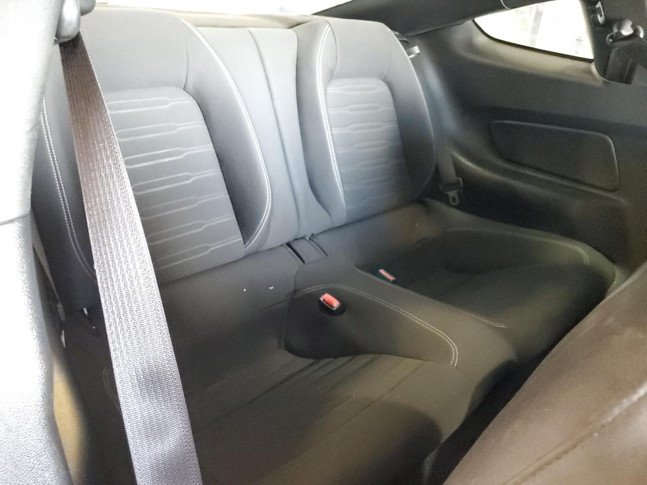 1FA6P8TH2F5381440 2015 Ford Mustang