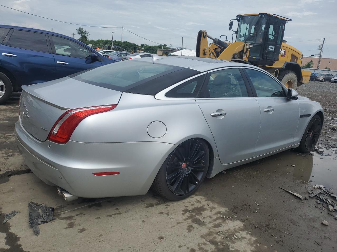 2014 Jaguar Xj vin: SAJWJ1CD3E8V70774