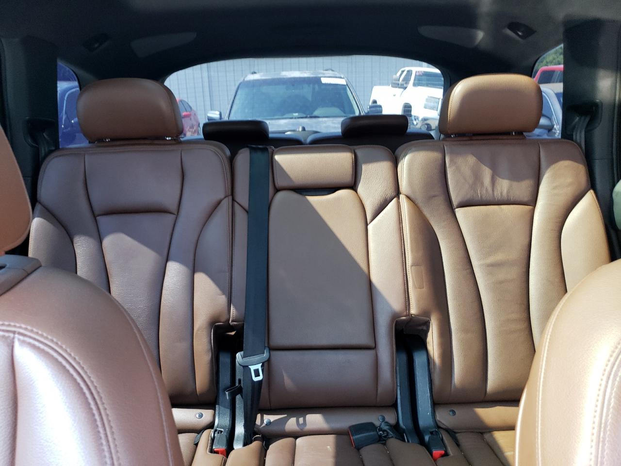 WA1LAAF70HD058662 2017 Audi Q7 Premium Plus