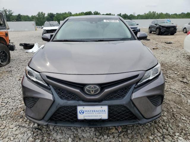 VIN 4T1B11HK9JU021744 2018 Toyota Camry, L no.5