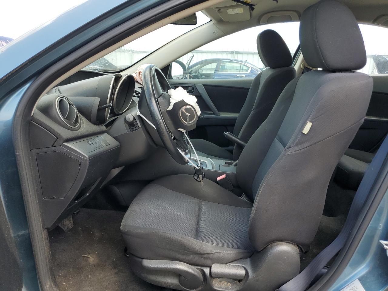 Lot #2684097992 2011 MAZDA 3 I