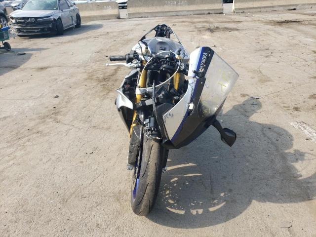 2018 YAMAHA YZFR1M JYARN40E6JA000801