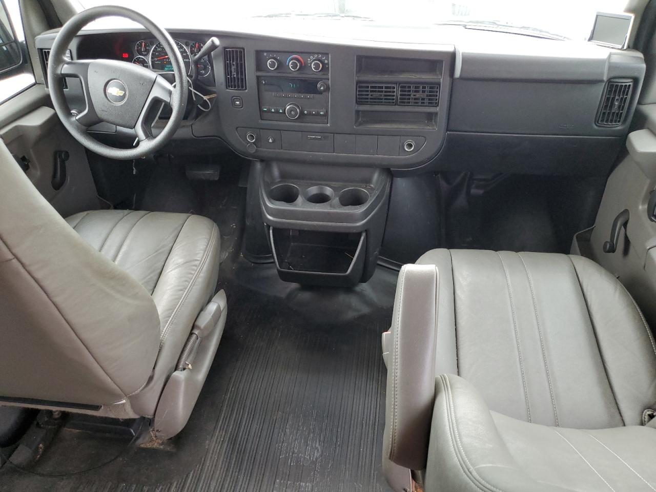 1GCSGAFX6C1170120 2012 Chevrolet Express G1500
