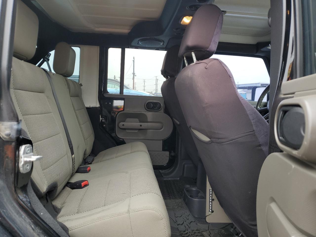 1J4GA591X7L194639 2007 Jeep Wrangler Sahara