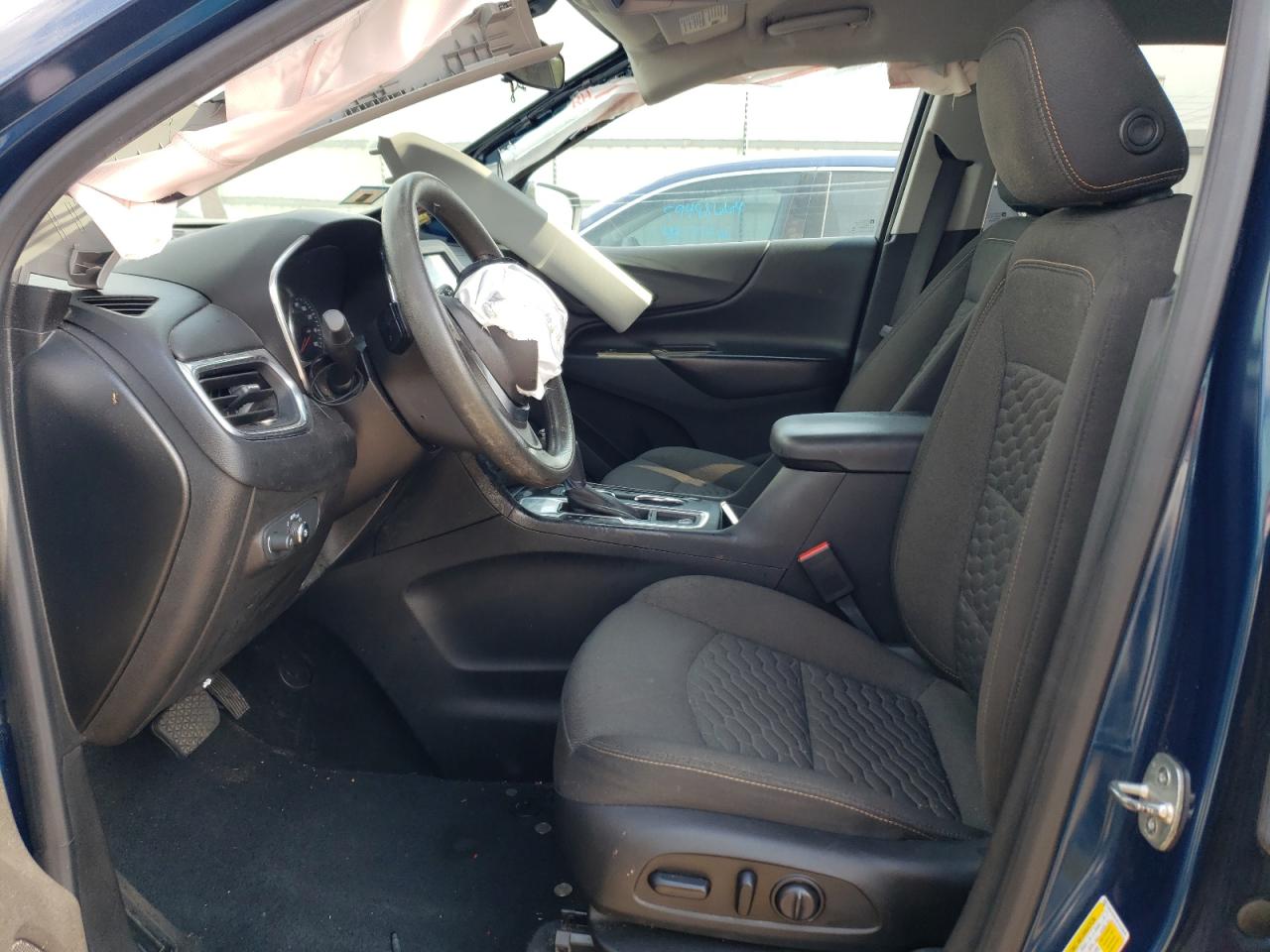 2GNAXKEV9L6110645 2020 Chevrolet Equinox Lt