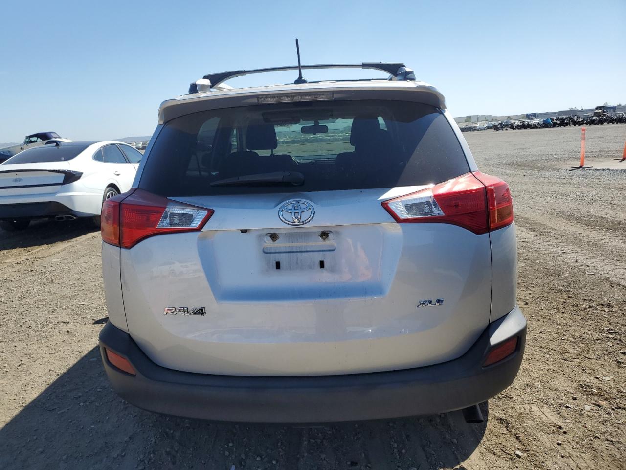 2014 Toyota Rav4 Xle vin: JTMWFREV3ED037982