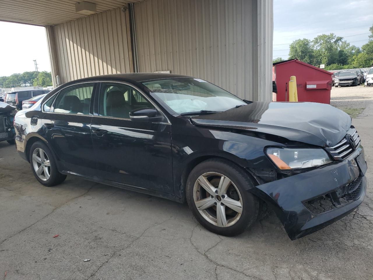 Lot #2911396821 2013 VOLKSWAGEN PASSAT SE