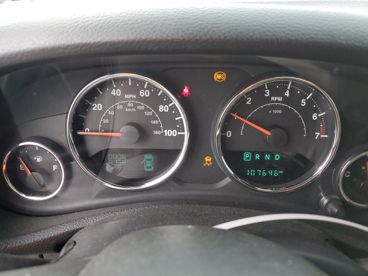 1C4HJWEG9FL753056 2015 Jeep Wrangler Unlimited Sahara