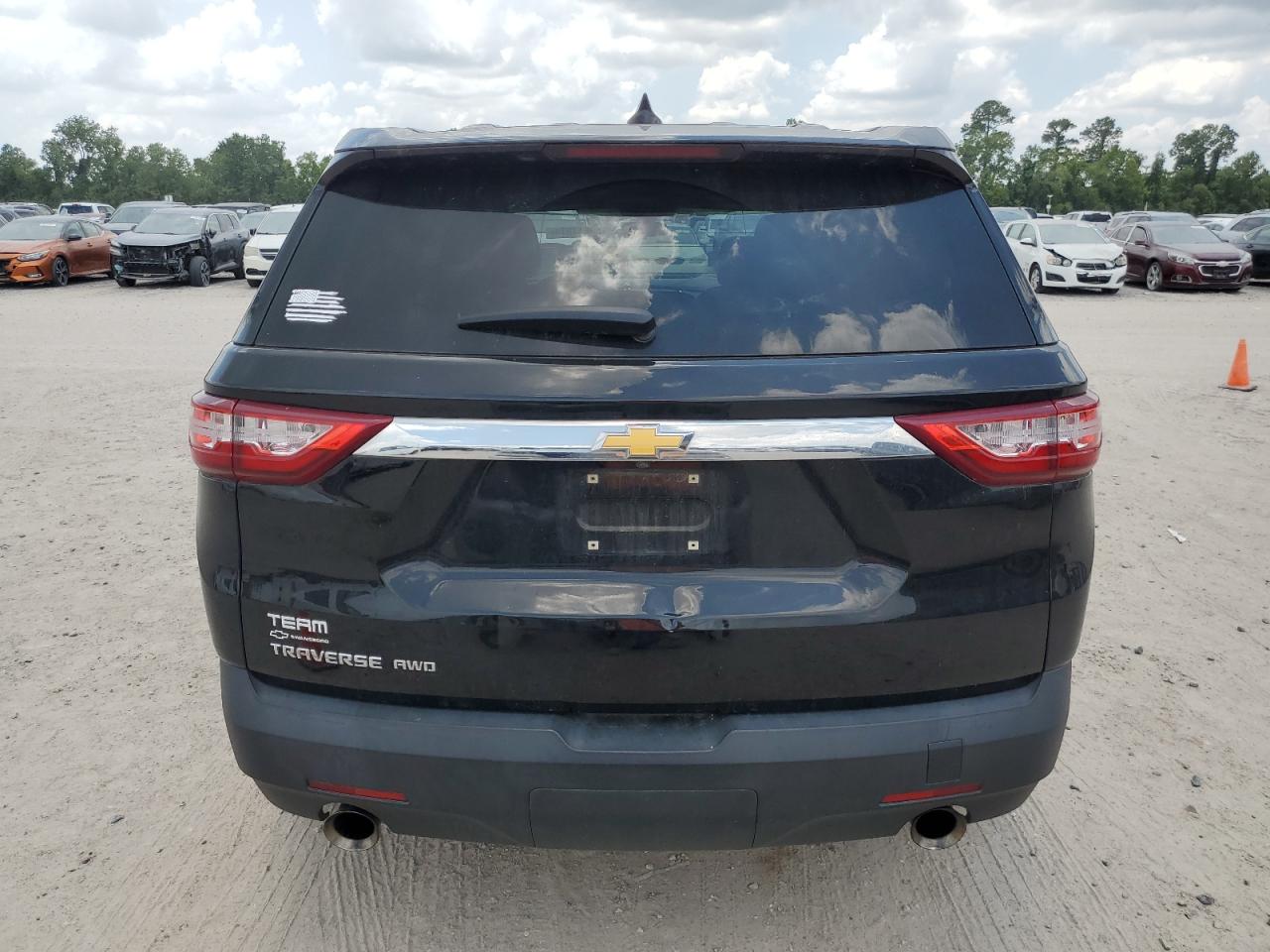 1GNEVFKW6JJ106127 2018 Chevrolet Traverse Ls