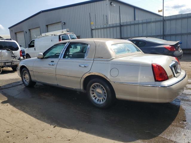 2000 Lincoln Town Car Cartier VIN: 1LNHM83W0YY928597 Lot: 57719064