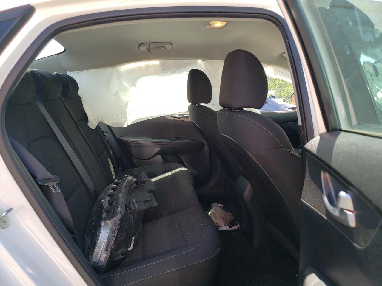 2020 Kia Forte Fe vin: 3KPF24AD4LE212604