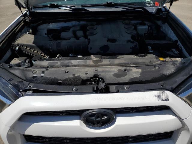 2018 Toyota 4Runner Sr5/Sr5 Premium VIN: JTEBU5JR8J5558752 Lot: 60911634