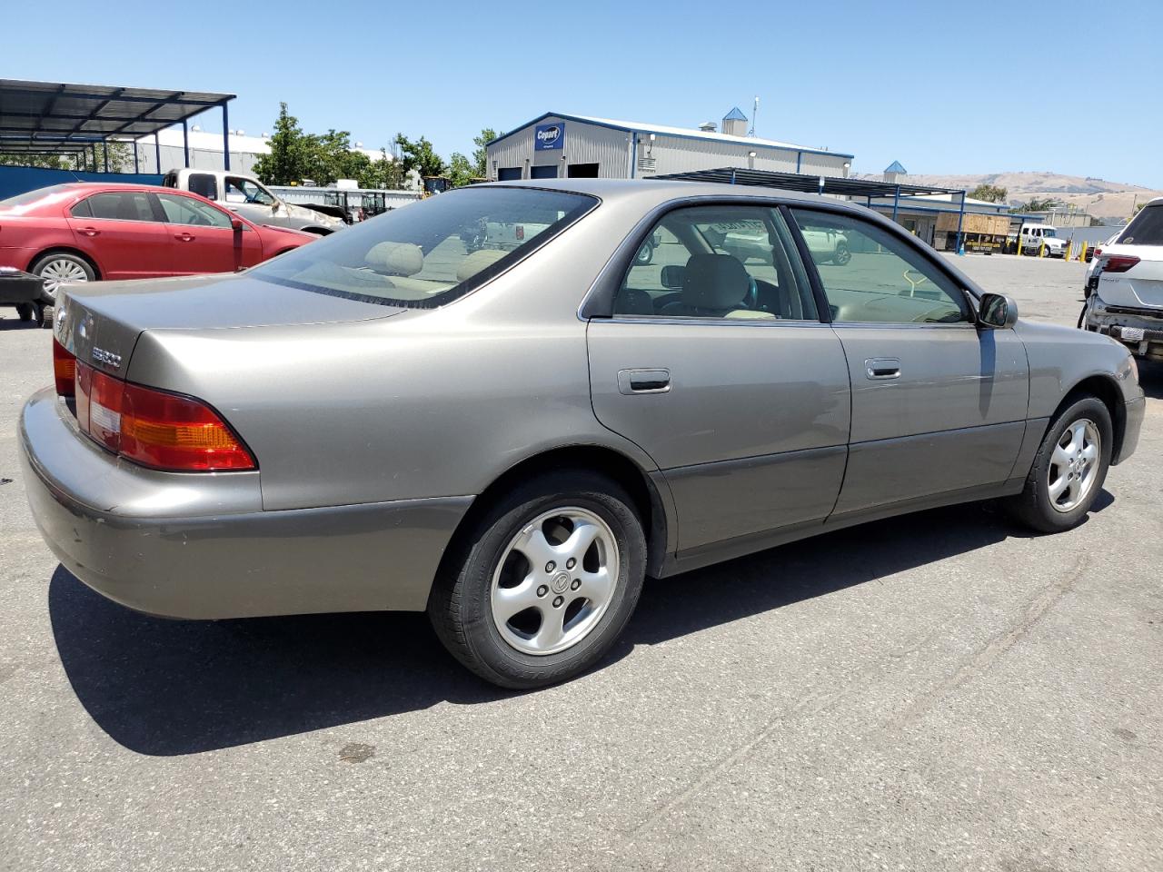 JT8BF28G4W5047109 1998 Lexus Es 300