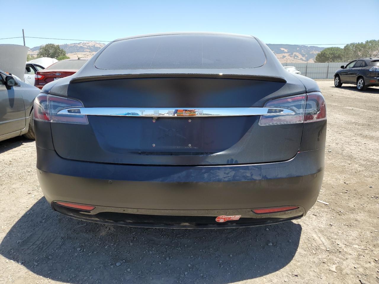 5YJSA1E12GF152824 2016 Tesla Model S