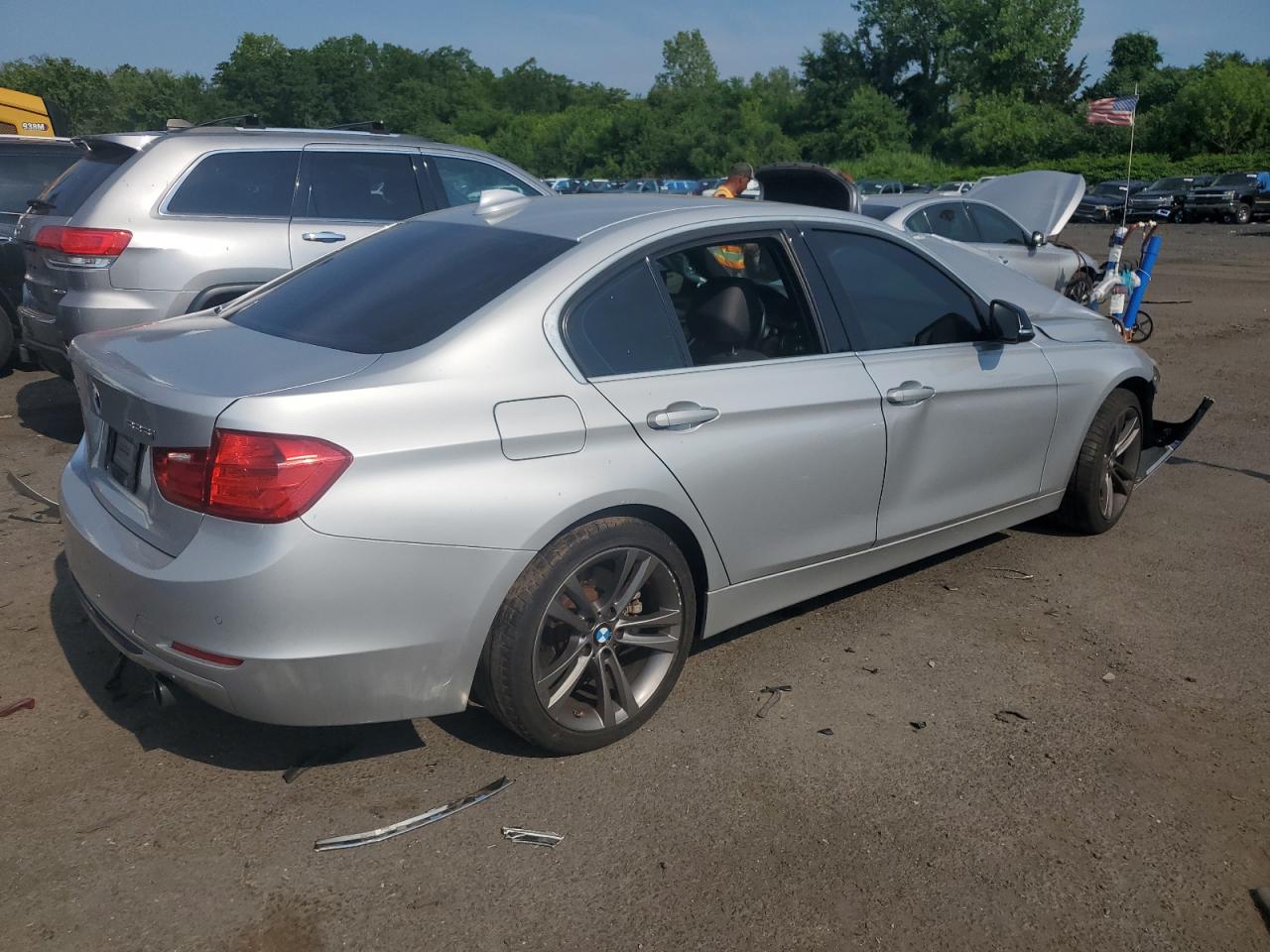 2015 BMW 335 Xi vin: WBA3B9G56FNR94532