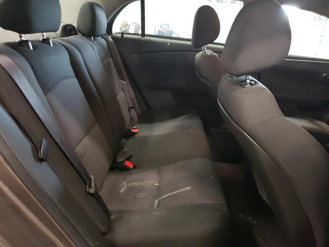 1G1ZC5EU9BF103174 2011 Chevrolet Malibu 1Lt