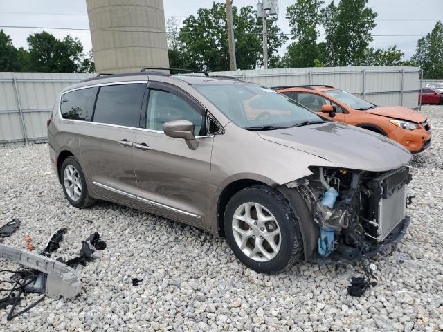 2017 Chrysler Pacifica Touring L VIN: 2C4RC1BG4HR730249 Lot: 57614104