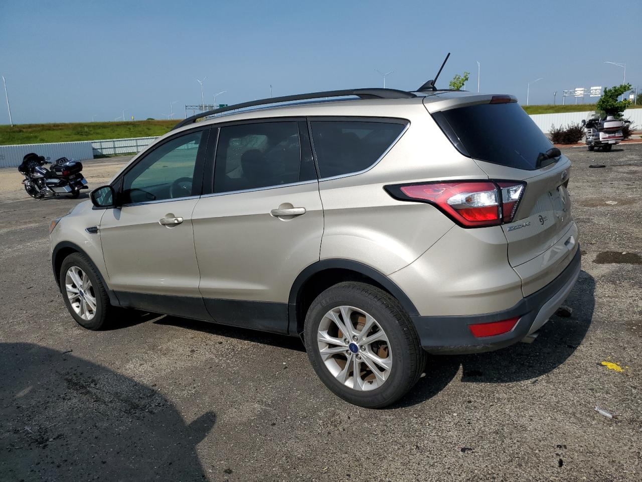 1FMCU0GD3JUB06667 2018 Ford Escape Se