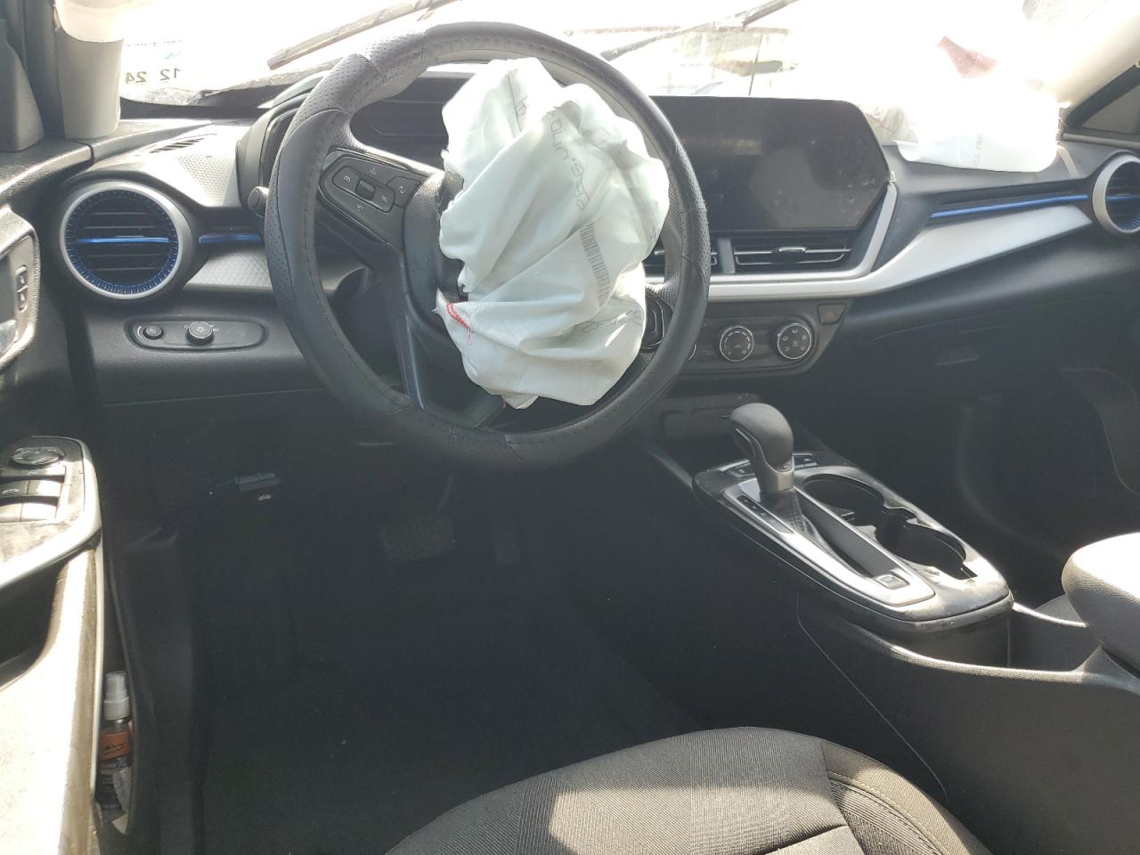 KL77LFE20RC140982 2024 Chevrolet Trax Ls