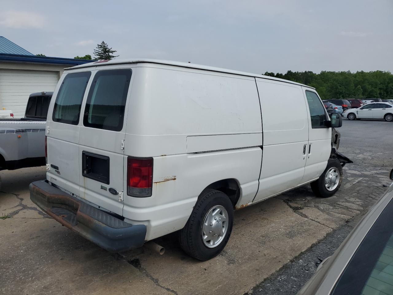 1FTNE1EW0BDA27673 2011 Ford Econoline E150 Van