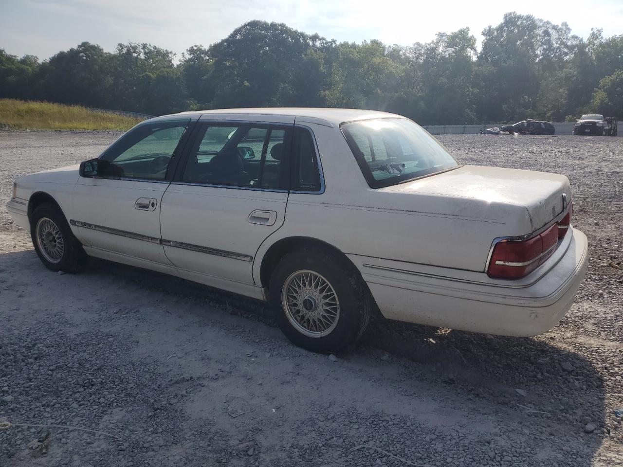 1LNLM9849RY614083 1994 Lincoln Continental Signature