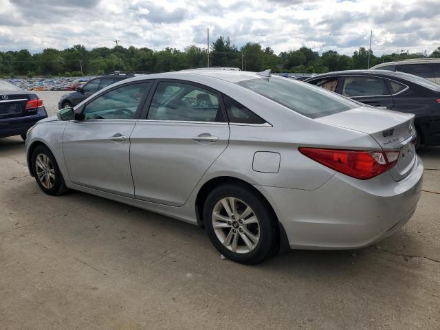 2013 Hyundai Sonata - Image 2